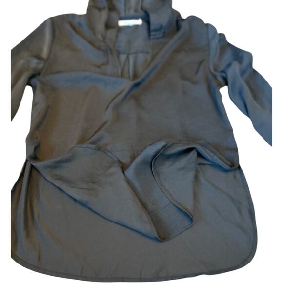 EUC  $78 Avec Les Filles Black Hoodie Style Top Silky Look and Feel Size Small - Picture 5 of 10